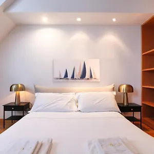  Apartment Duomo Luxury Viii